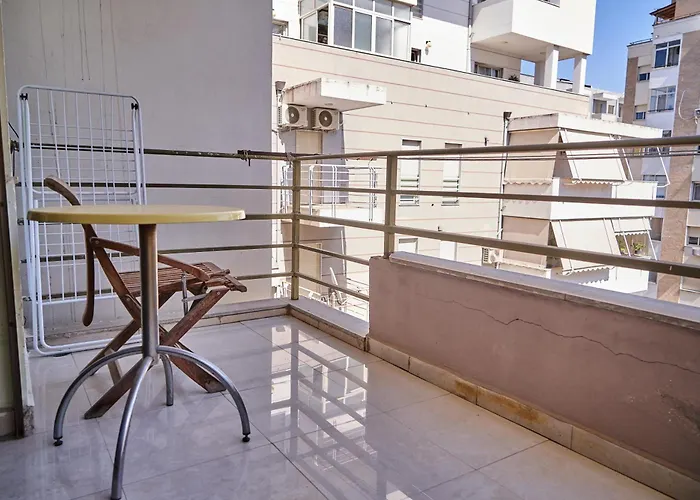 Kalpazo New Bazzar Apartment Tirana